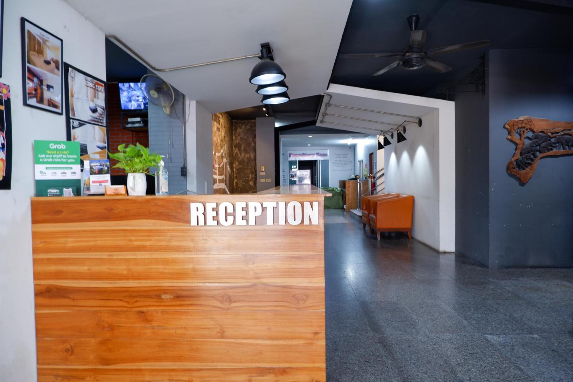 18 Coins Budget Hotel Pattaya Exterior photo