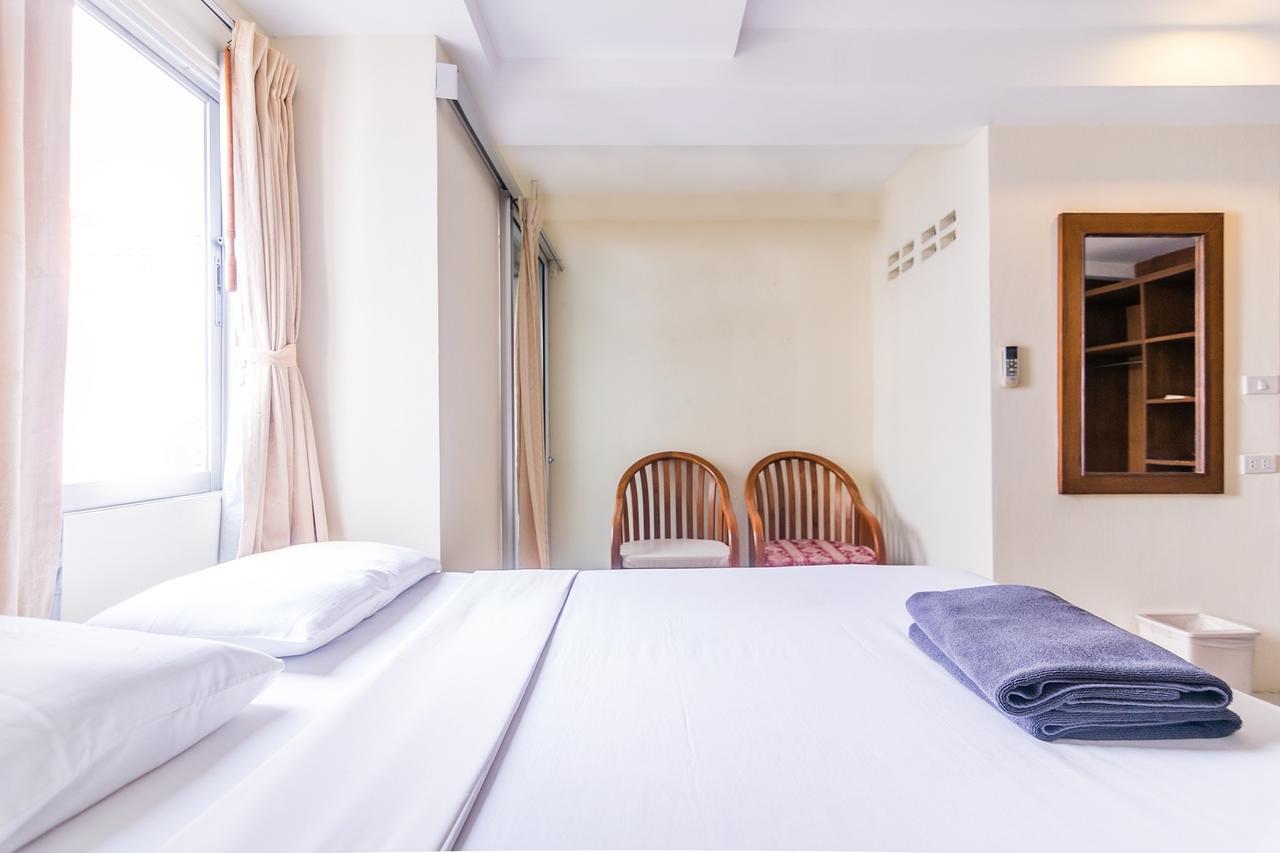 18 Coins Budget Hotel Pattaya Exterior photo